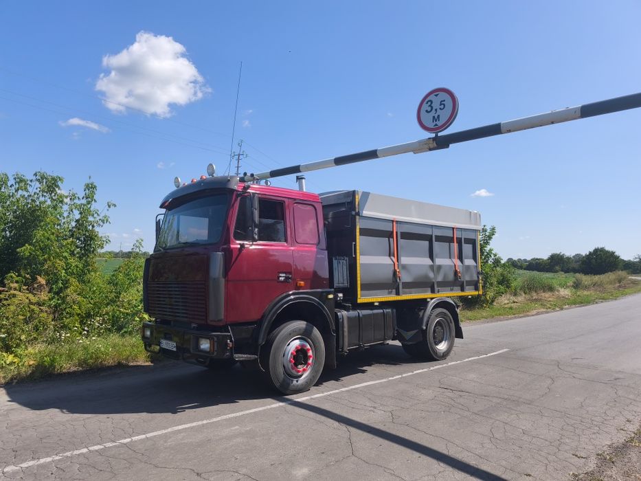 Самоскид  МАЗ 54320.