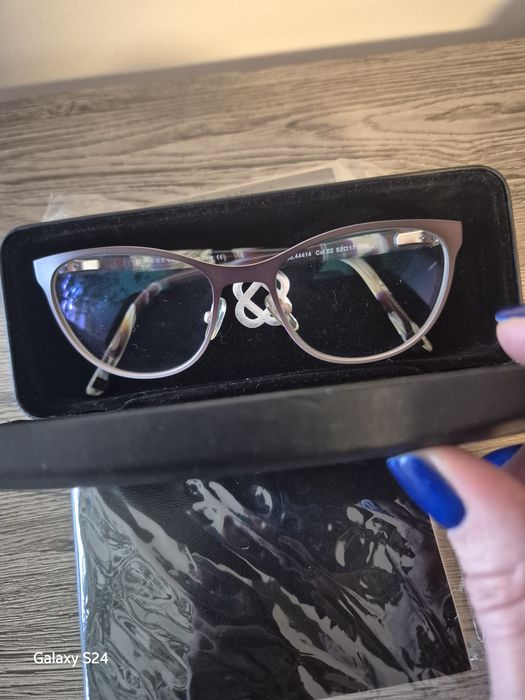 Oprawki MOOS Designed in Italy