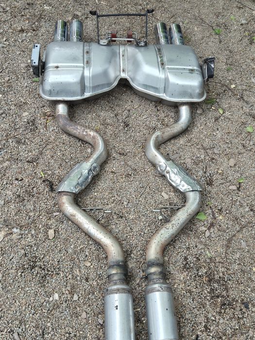 Wydech Tłumik katalizatory do BMW E92 E93 E90 M3