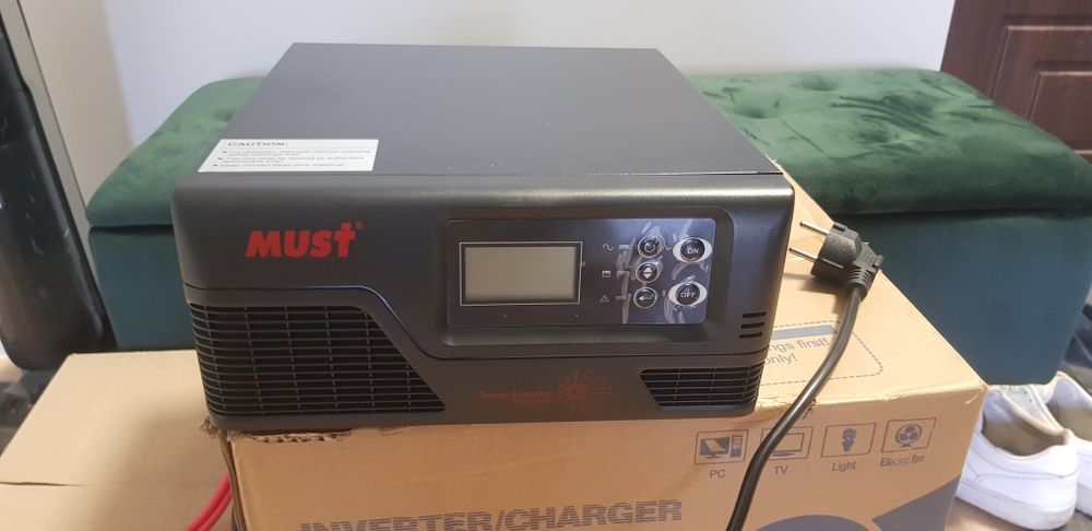 Інвертор MUST 12V 1kW