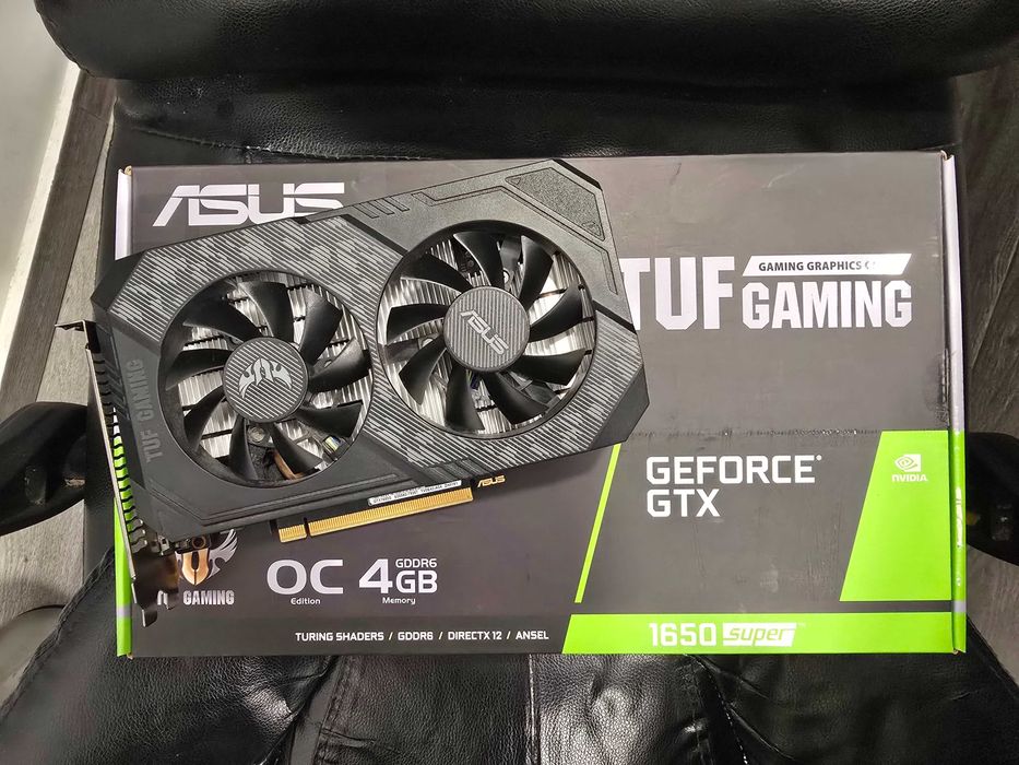 Placa Gráfica ASUS TUF GeForce GTX 1650 Super Gaming - como Nova