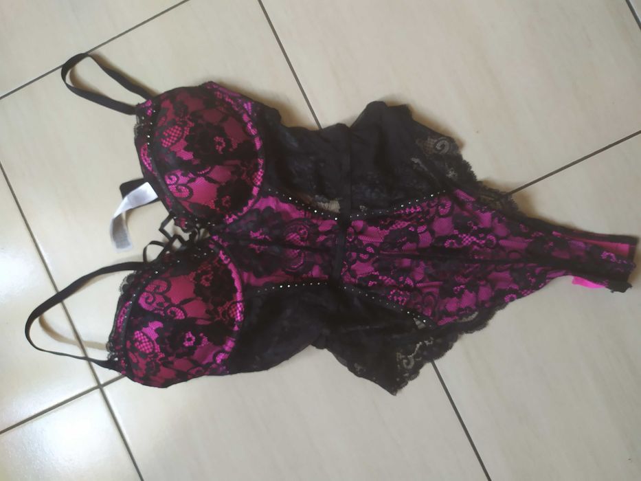 Body bielizna nocna 75C