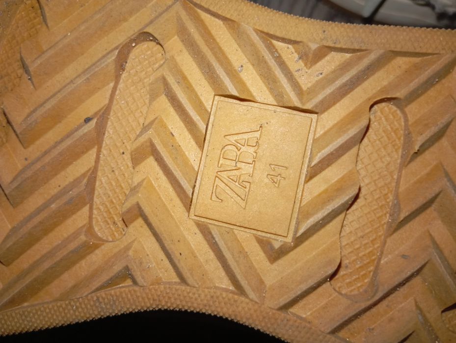 Продам Zara  скейтери