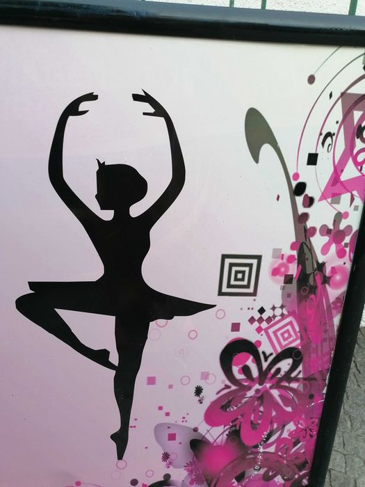 Quadro grande com bailarina