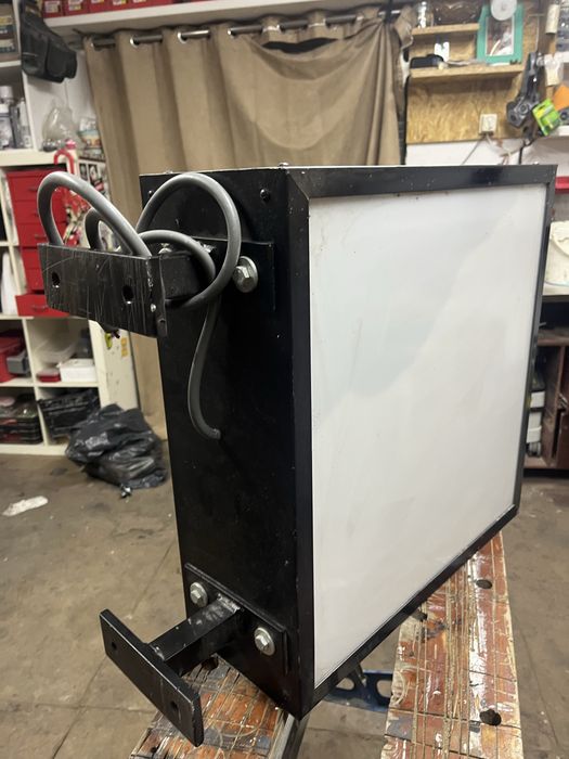 Reklama swietlna scienna