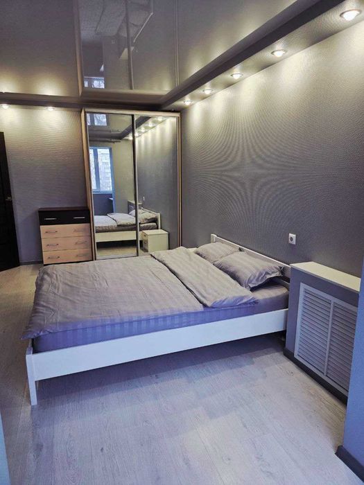 Подобово! Стильна квартира на Сонячному ТЦ Вавилон.