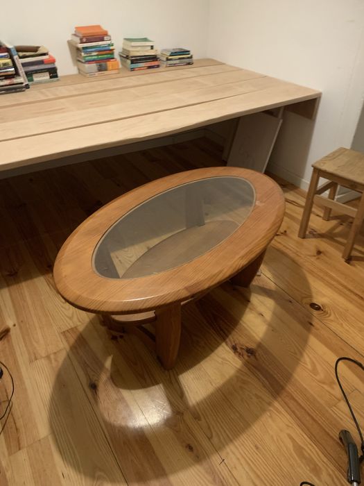 Mesa baixa “Arc”