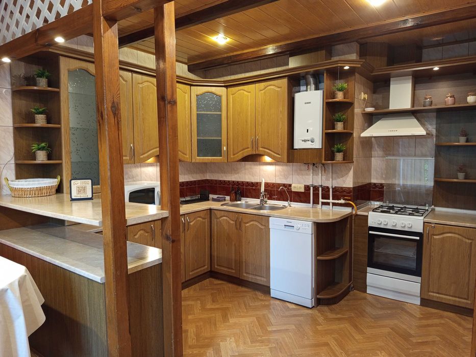 Будинок на велику команію На Свята Тераса/Сауна/Басейн  Family Estate