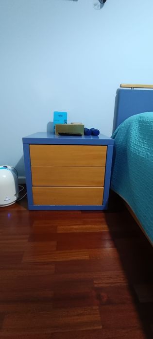 Cama de solteiro com gavetão
