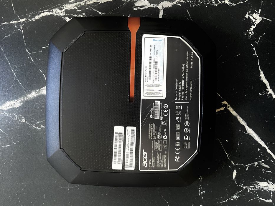 Комп'ютер (неттоп) Acer Revo RL70