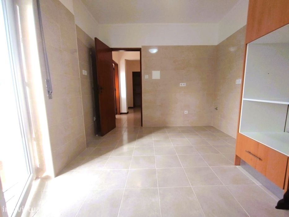 Apartamento T1, centro de Torres Vedras
