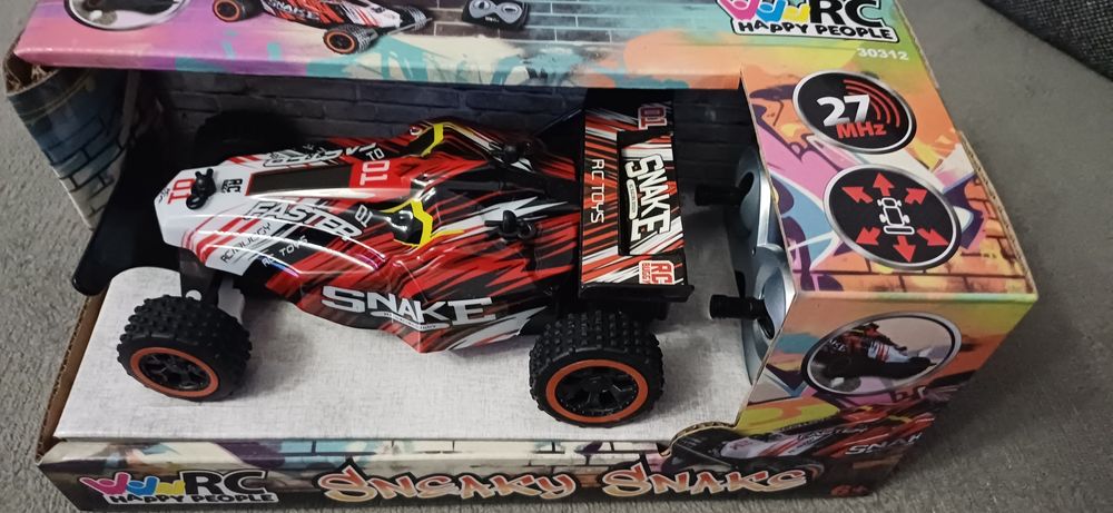 Auto zdalnie sterowane. Samochód mały Sneaky Snake.
