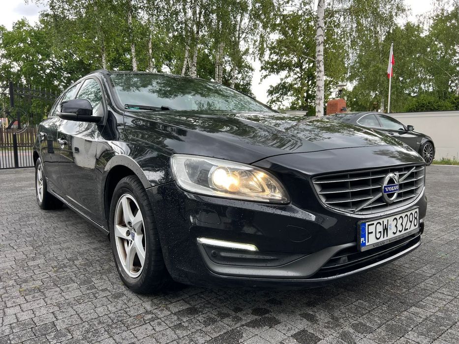 Volvo V60 D4 Pierwszy Właściciel Bezwypadkowy F VAT Marża