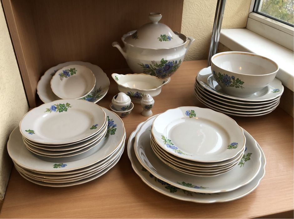 Столовый сервиз ВАСИЛЬКИ Коростень посуда винтаж ретро тарелки фарфор