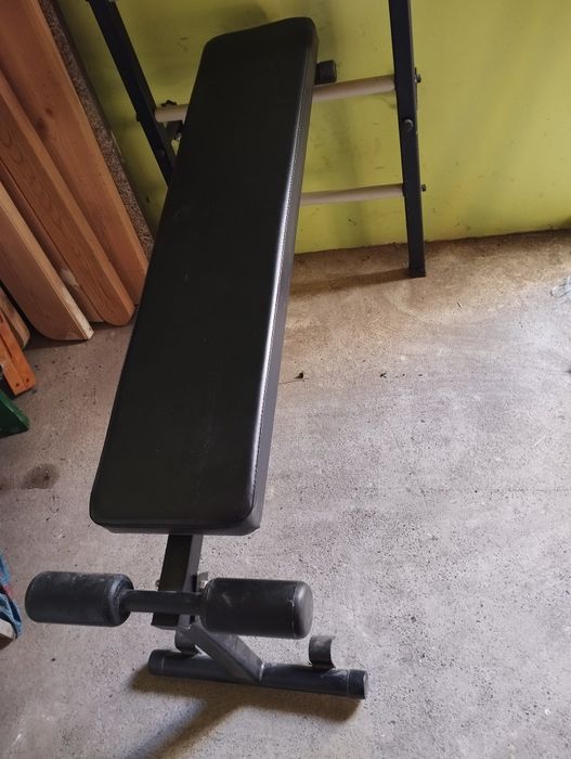 Шведская стенка, турник.