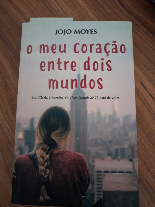 Livro Jojo Moyes "O meu coração entre dois mundos"