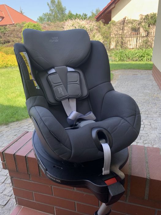 Britax romer m i-size dualfix obrotowy fotelik