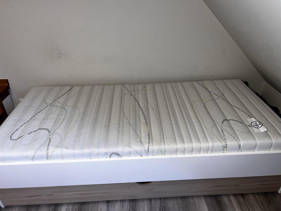 Lozko jednoosobowe 90x200