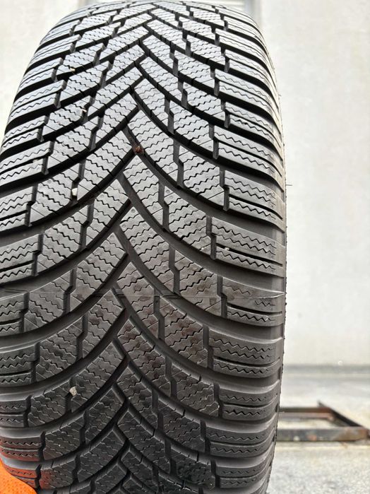 x2 zimowe 215/60R16 Firestone 8,6mm 100% bieżnika 2023r bdb stan Z8012