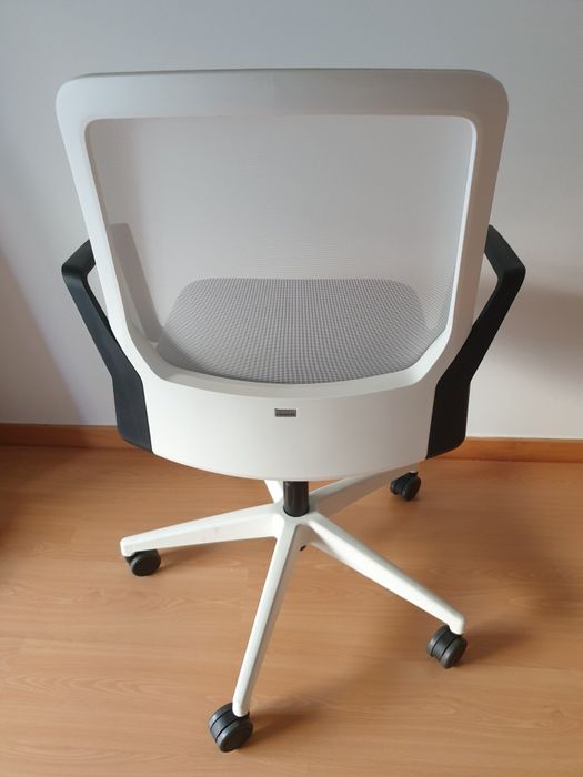 Cadeira de escritório ergonómica