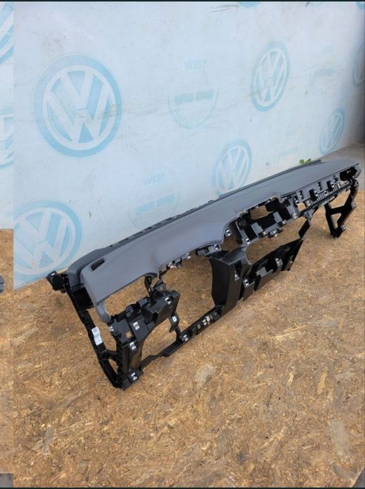 Торпеда VW ID 4 Передня панель з подушкою