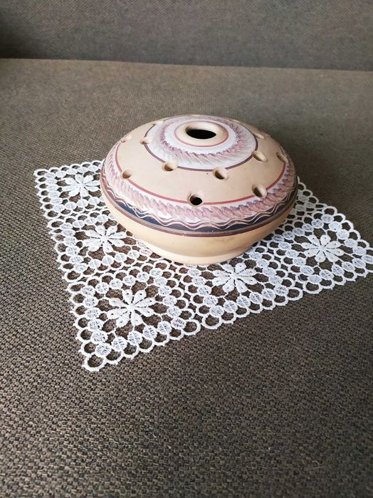 Ikebana ceramiczna, Gliniany wazon do układania kwiatowych bukietów