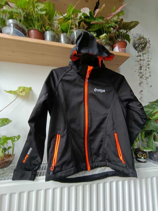 Kurtka Softshell wodoszczelna z membraną 140 146