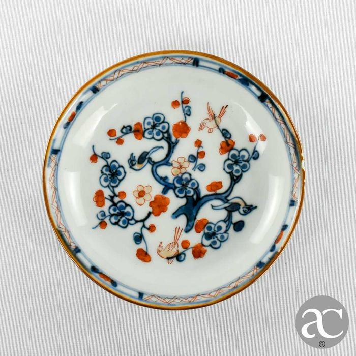 Pequeno Prato porcelana China, Imari, período Kangxi séc. XVII / XVIII
