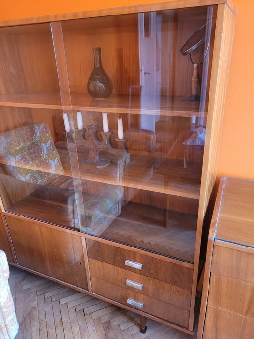 Witryna PRL lakierowana