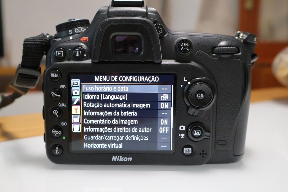 Nikon D7100 + AFS 18-70mm