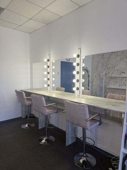 Аренда места визажиста бровиста мастера по прическам/плетению