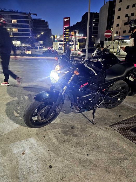 XJ6 black Com alterações
