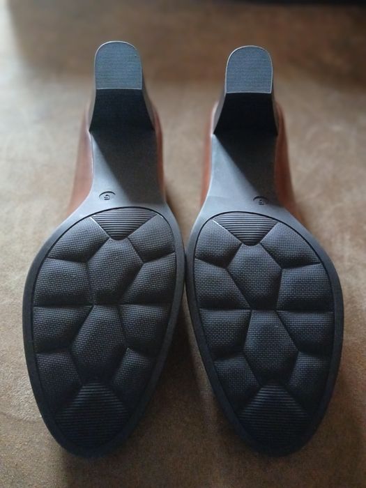 Buty skórzane markowe Jana