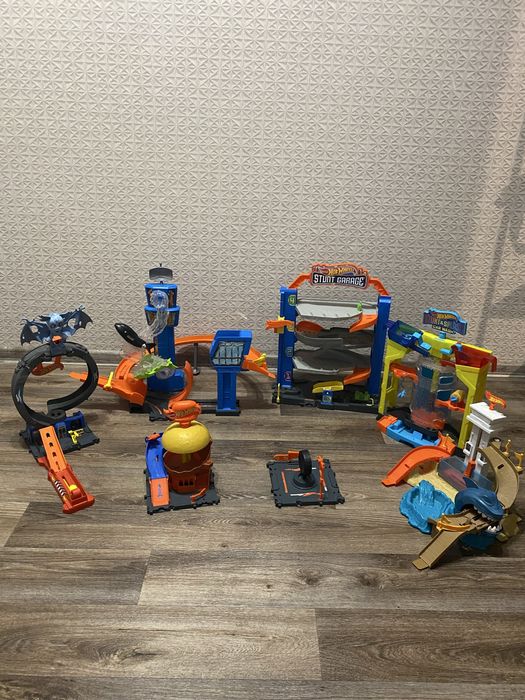 Колекція ігрових наборів Hot Wheels City