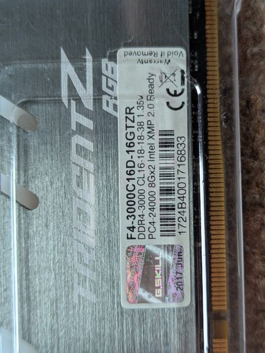 Memória Ram TridentZ RGB