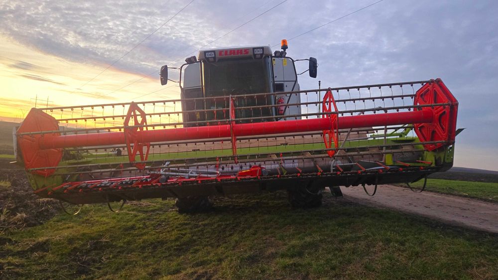 Комбайн зернозбиральний claas lexion 420 cat