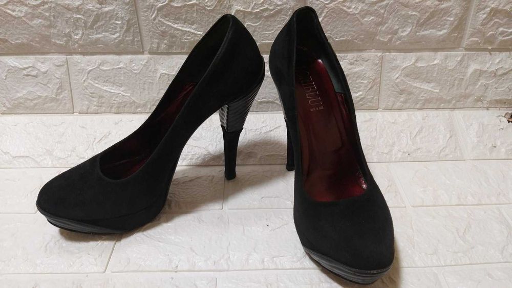 Замшевые итальянские туфли Loriblu