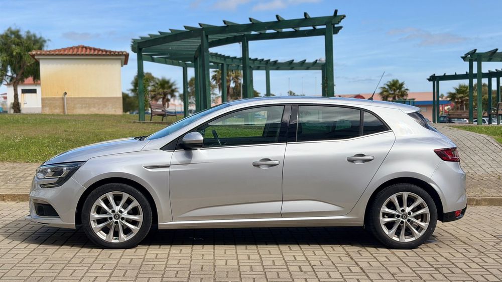 Renault Megane 1.2 TCe Intens 2017 Só 37.000kms como novo - Nacional único dono