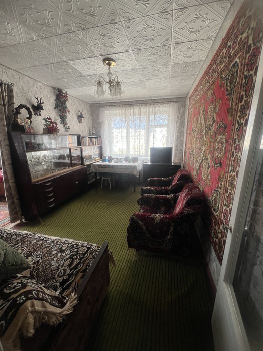 Продам квартиру в центрі міста