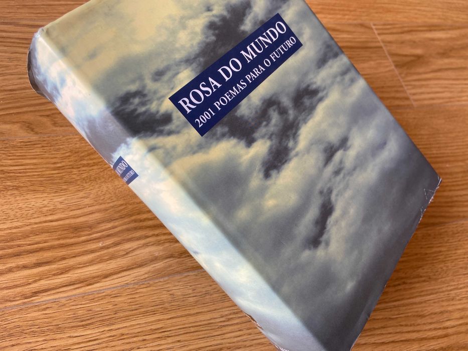 "Rosa do Mundo" - 2001 Poemas para o Futuro (junho 2001)