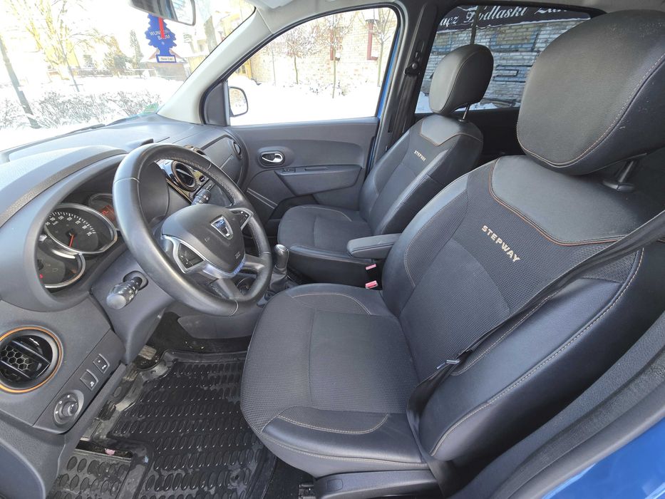 Dacia Lodgy Stepway, benzyna, półskóry, nawigacja, klima, alu 17 cali