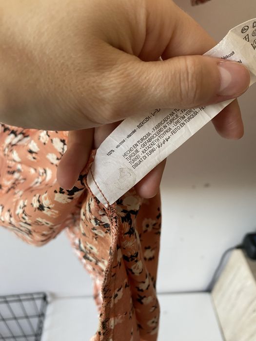 Zara krotka sukienka kwiatki