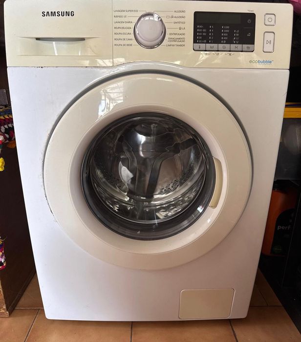 Máquina de lavar roupa Samsung