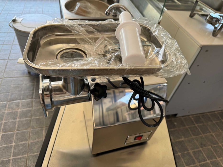 ACM1621 - Picador de Carne Elétrico 120kg/h - NOVO