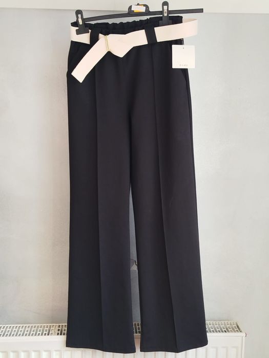 Czarne eleganckie spodnie damskie szeroka nogawka S