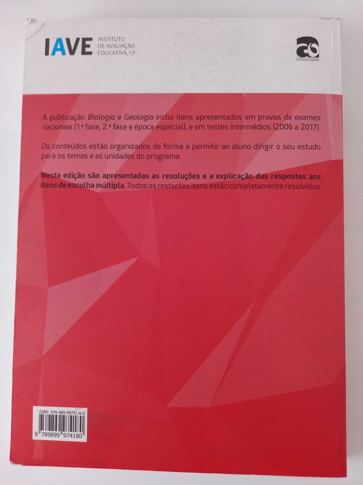 Livro IAVE - Preparação para Exames 11 Ano