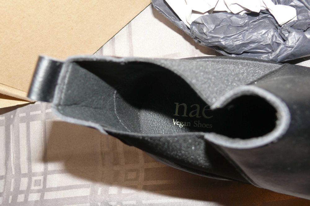 NAE Vegan Shoes - LUKAS Black