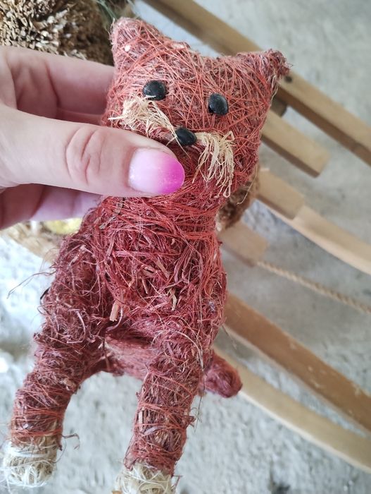Rękodzieło 3 figurki i wazon z kwiatami