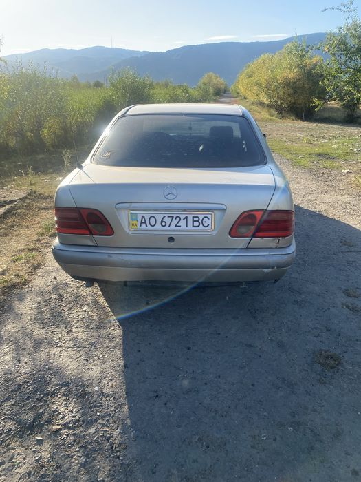 MERCEDES-BENZ E 200 1998 VIN WDB2100041A688696 фото оголошення 5 з 8