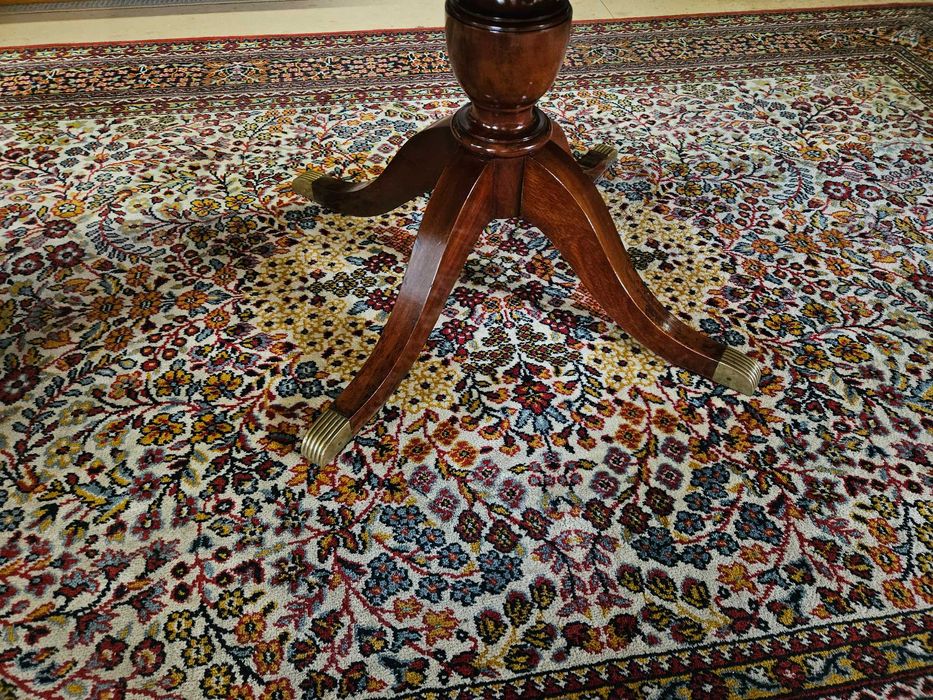 Extendable solid wood round table - Good condition64285418947459122